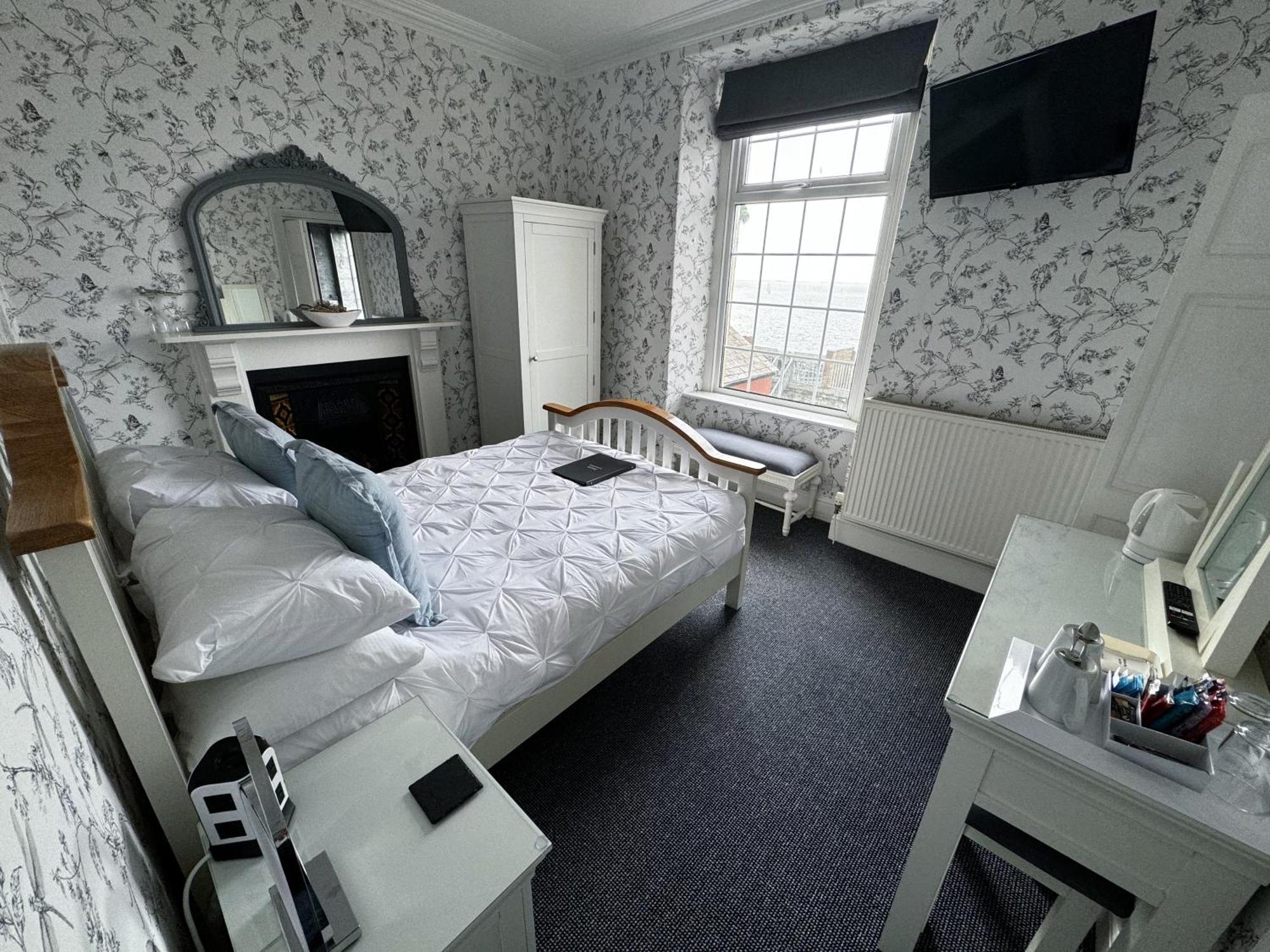 Caer Menai Hotel Карнарфон Екстериор снимка