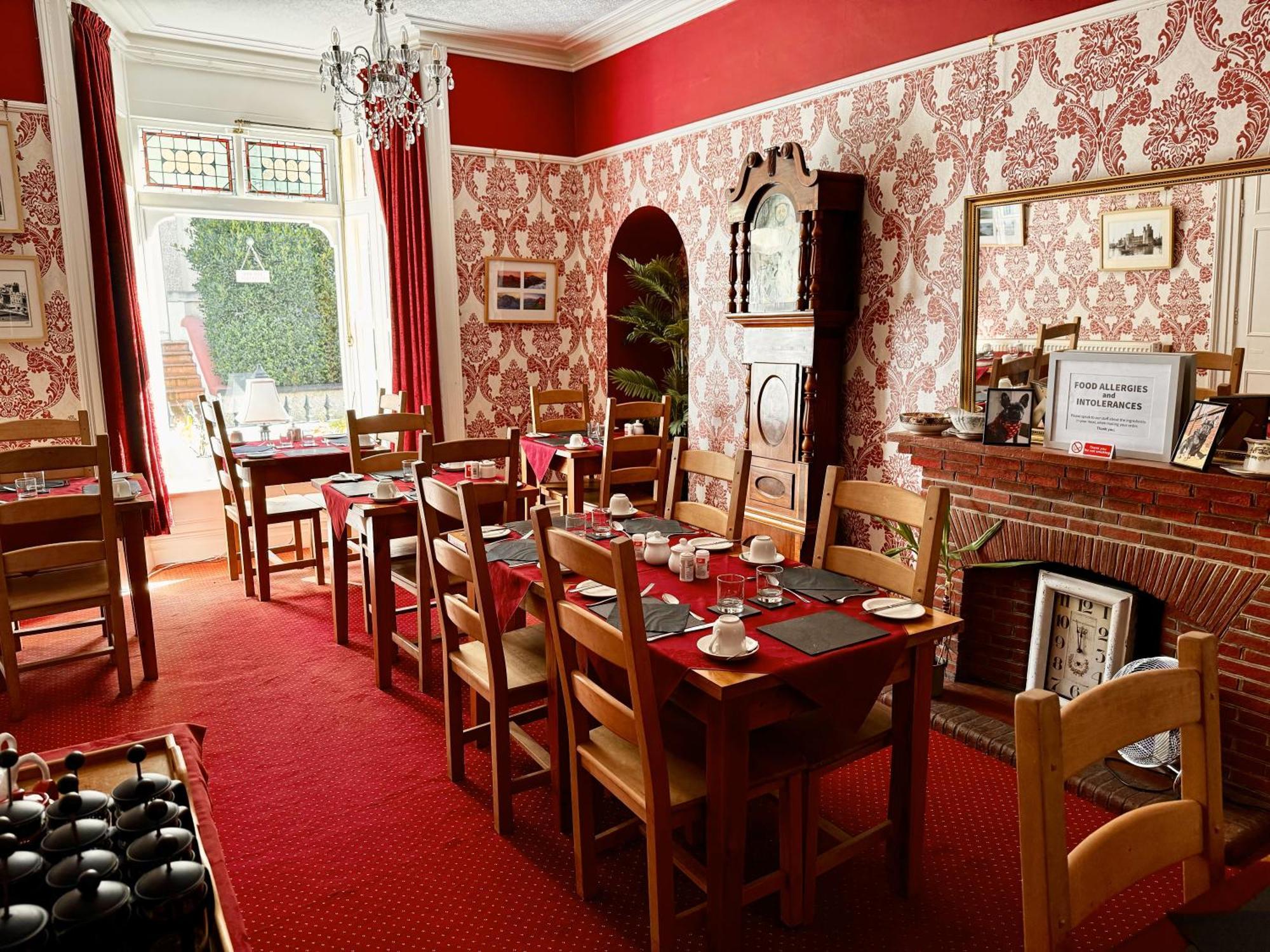 Caer Menai Hotel Карнарфон Екстериор снимка